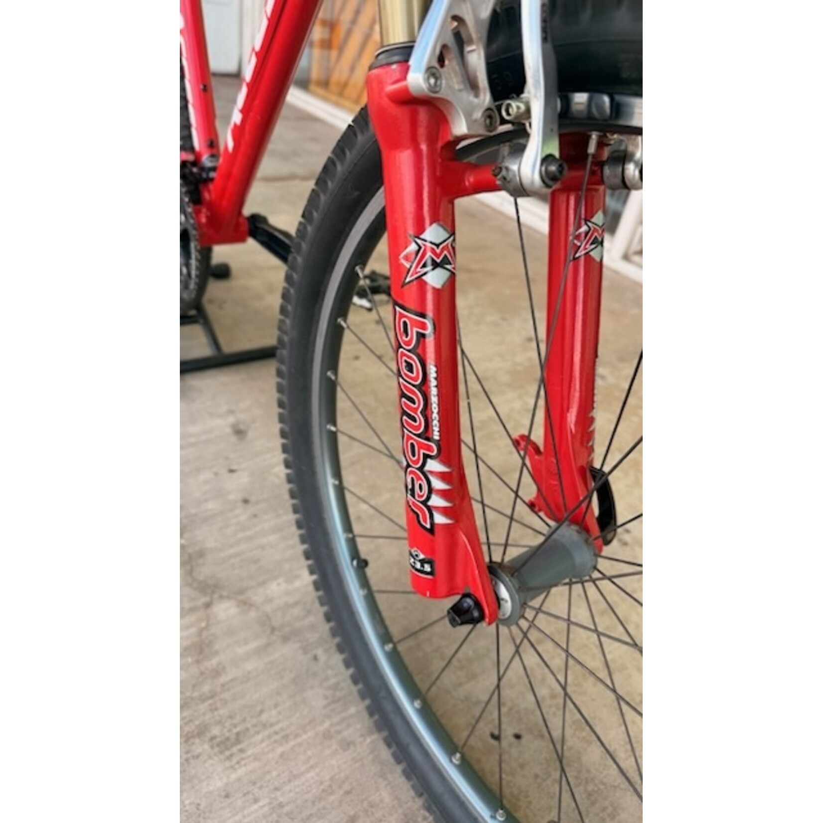 Access XCL, Red, Small