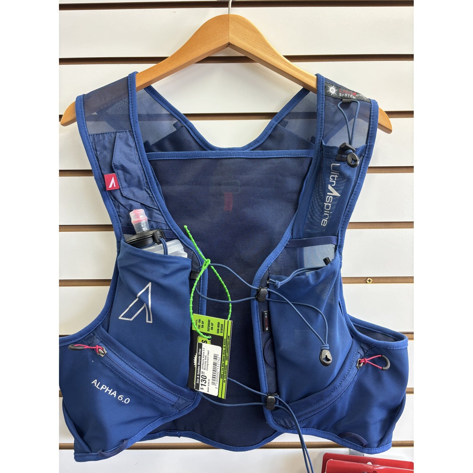 UltrAspire UltrAspire Alpha 6.0 Running Vest, Consignment Used