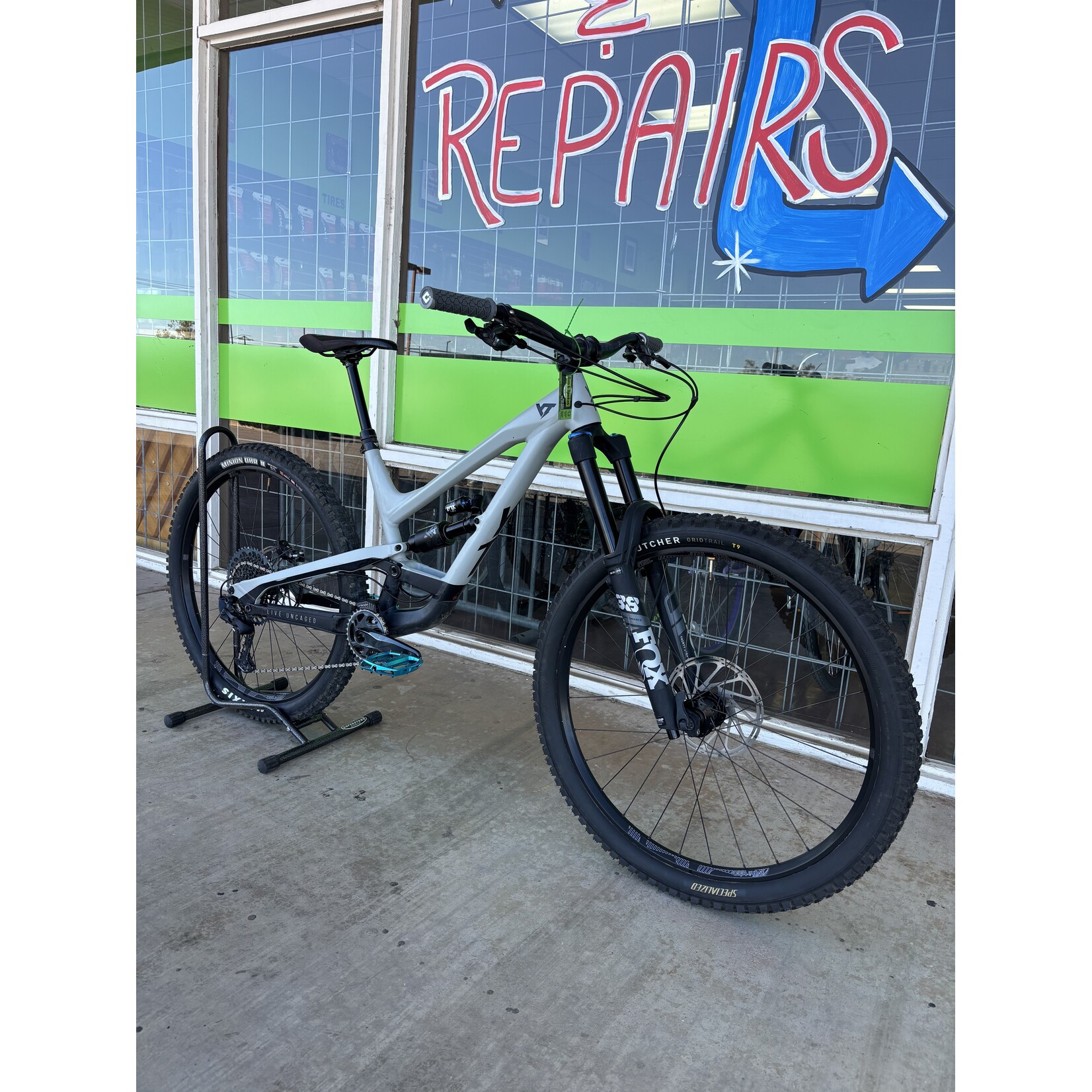 YT YT Capra, Grey, L