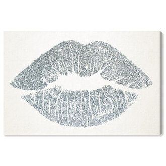 Fashion And Glam Solid Kiss Silver Lips