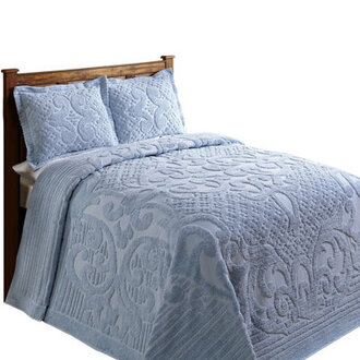 Ashton 100 Cotton Chenille Bedspread with Medallion Pattern  Soft  Breathable Coverlet Luxurious Bedding for All Seasons Machine Washable