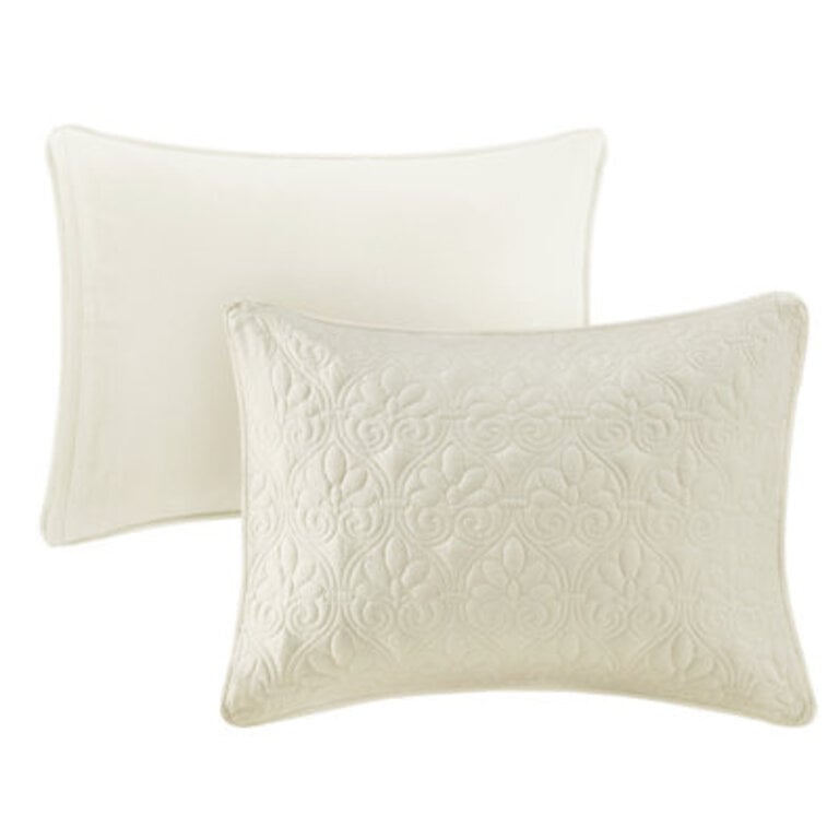 Quebec 3 Piece Split Corner Pleated Quilted Bedspread