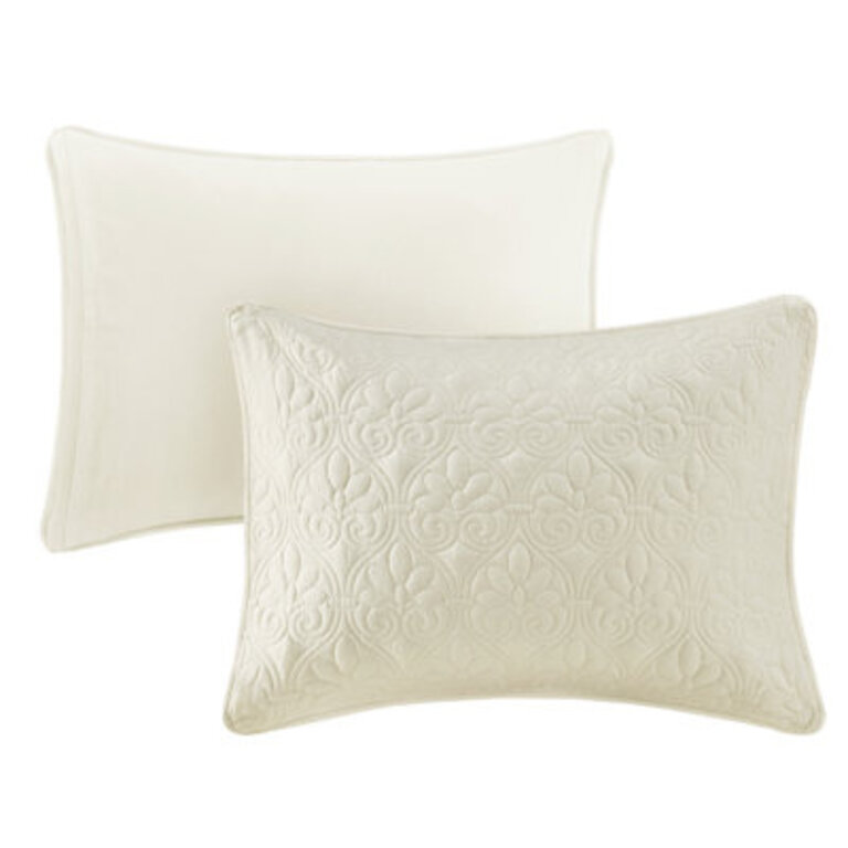 Quebec 3 Piece Split Corner Pleated Quilted Bedspread