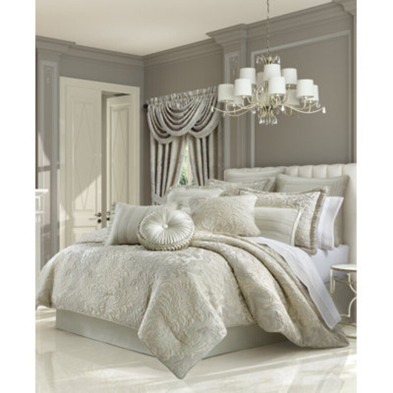 Lawrence Polyester Comforter Set