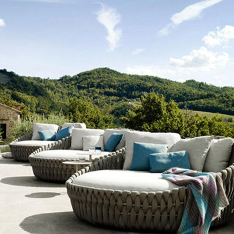 59 Wicker Outdoor Patio Daybed