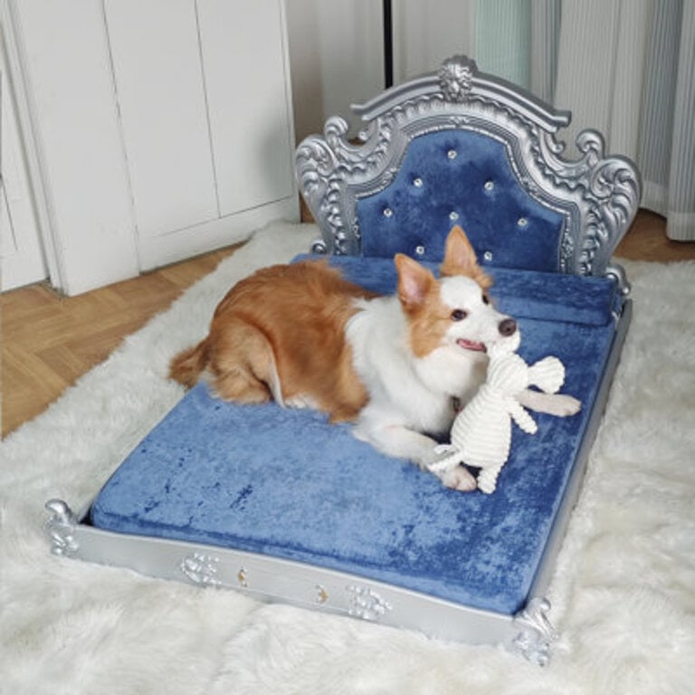 Luxury Silver Baroque Soft Velvet Dog Bed Pet Sofa Furniture With Tufted Headboard Diamonds Decor
