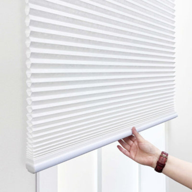 Alekxa EcoHome 15 inch Cordless Semi-Sheer Light Filtering Cellular Shade