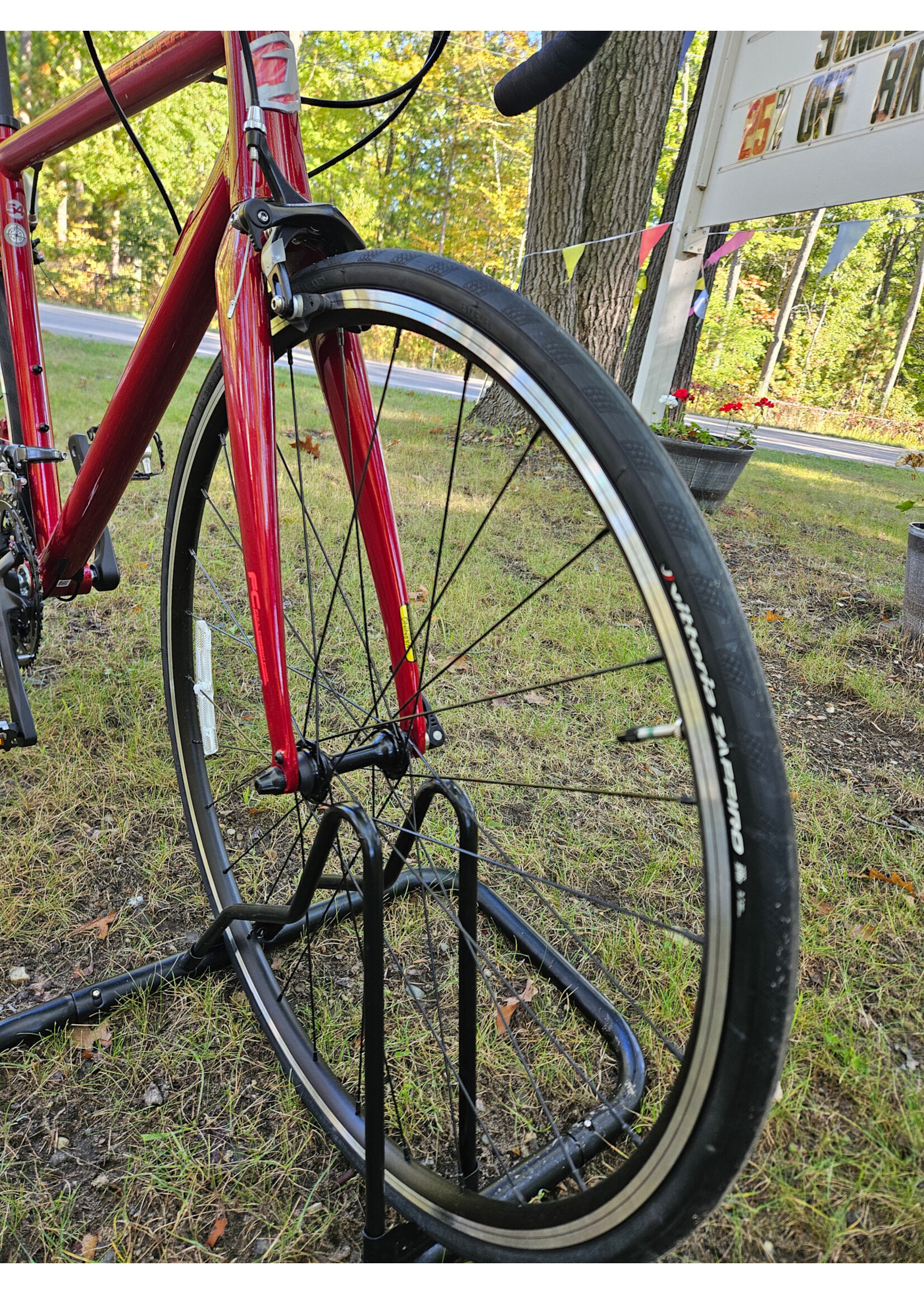 Jamis Bicycles Jamis Ventura A2, Garnet Red size 54