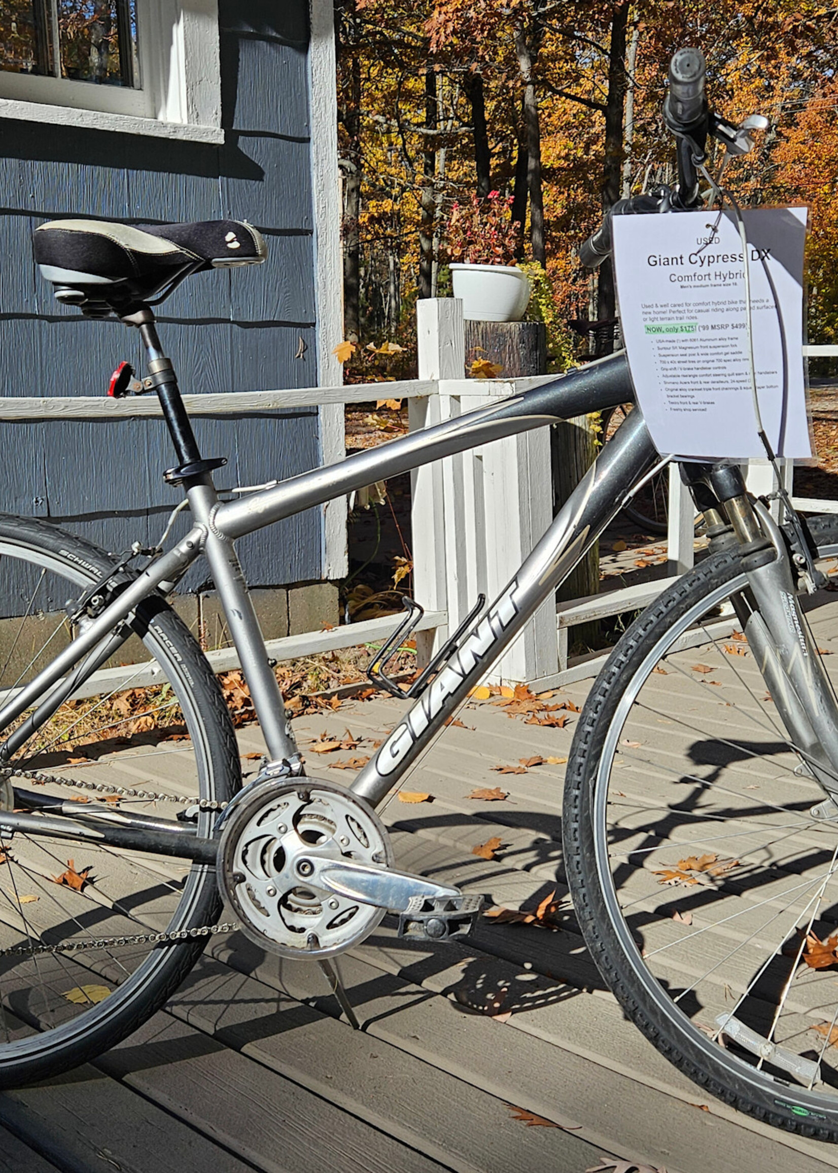 Giant Cypress hybrid bike