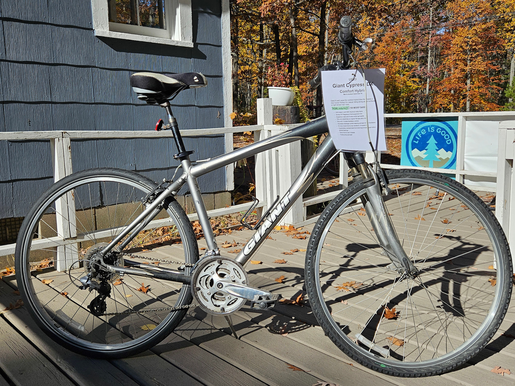 Giant Cypress hybrid bike - Dad Sharp's Outfitters Giant Cypress hybrid bike - Dad Sharp's Outfitters