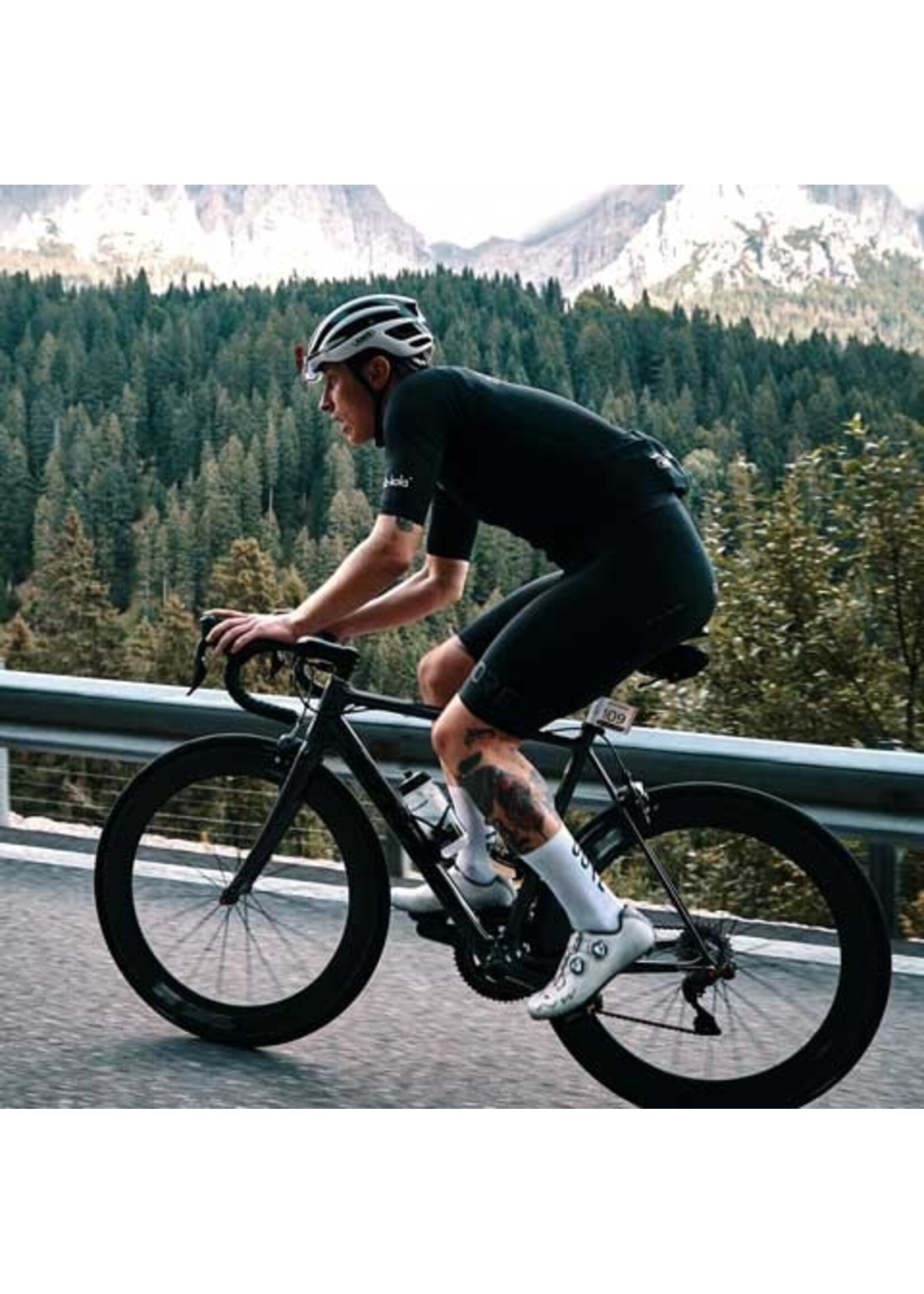 Continental Continental Gatorskin Tire -700x25, Clincher, Wire, Black, PolyX Breaker