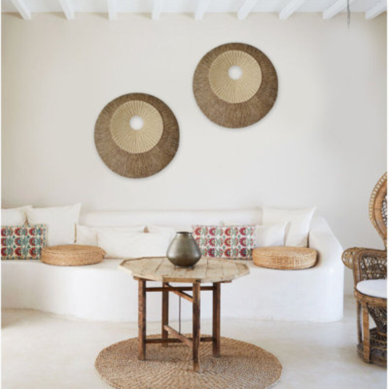 Traditional Abstract Wall Decor on Resin