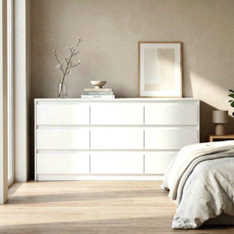 63 W 9 - Drawer Dresser