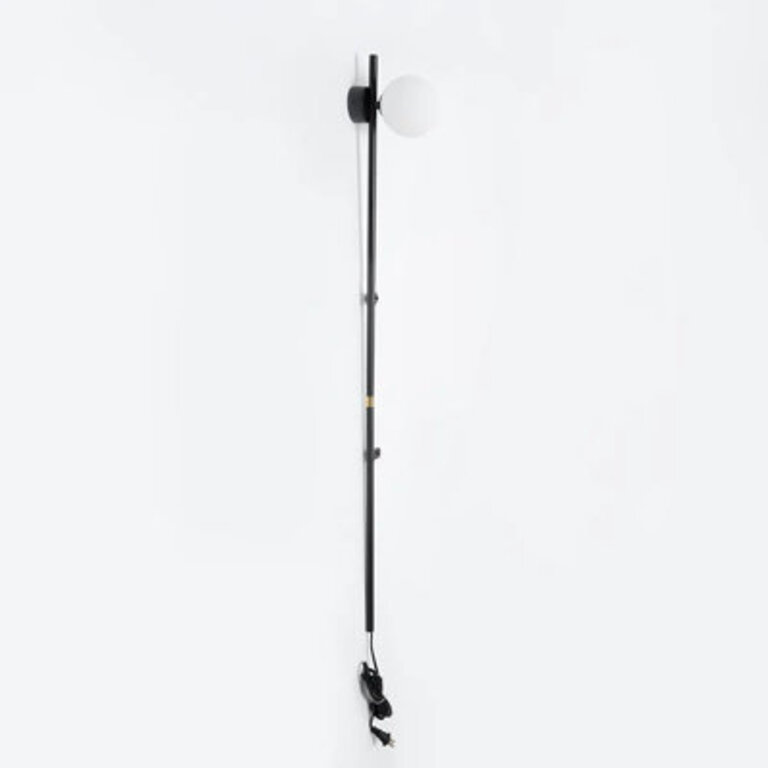 Chaneka Plug-in Wallchiere