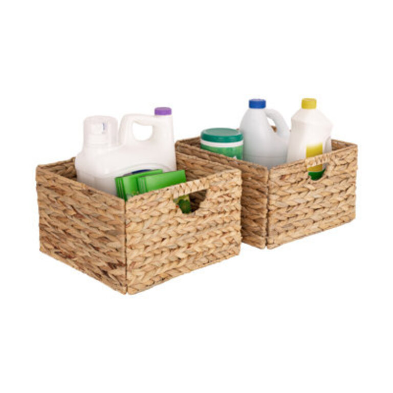 Handwoven Basket Color: Water Hyacinth