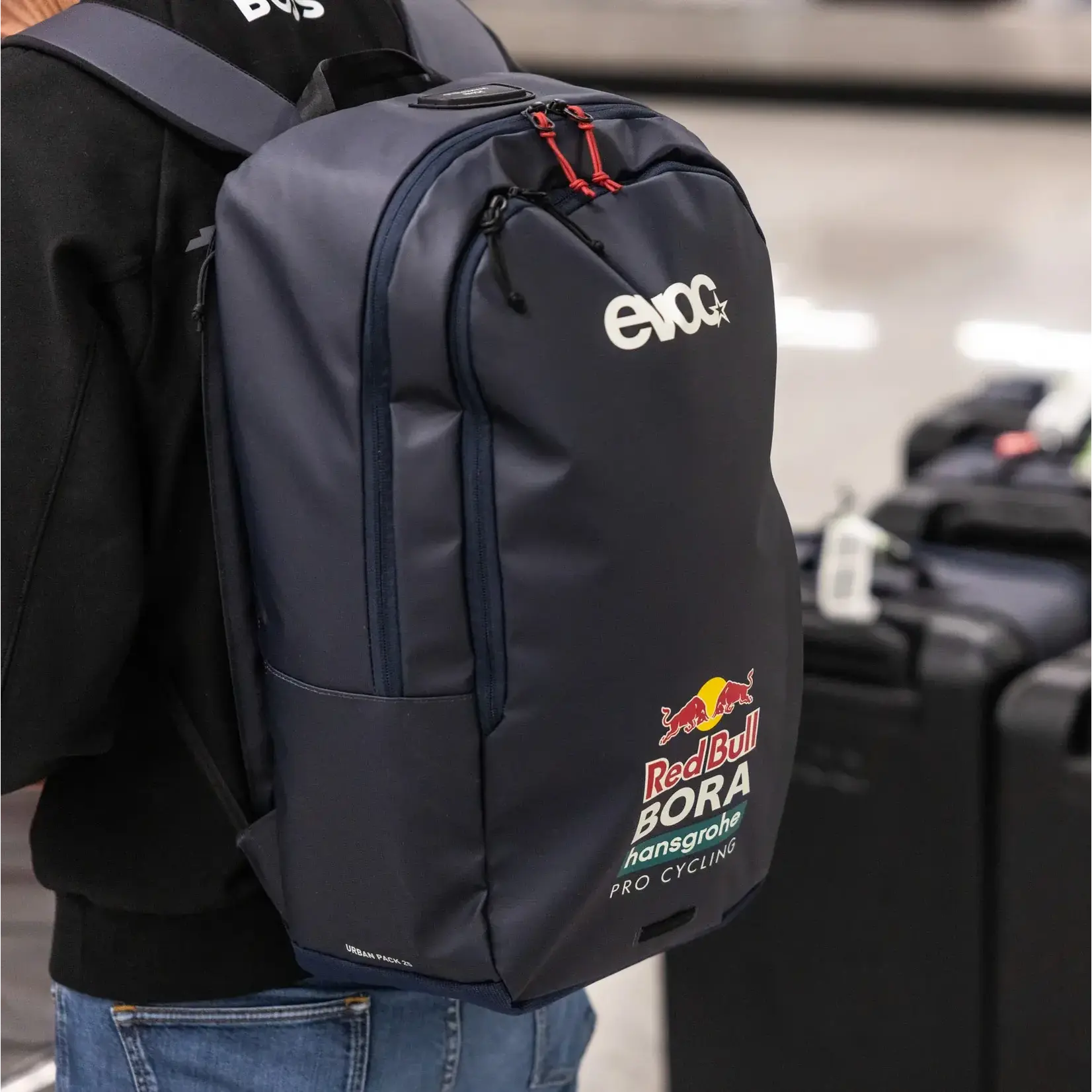 EVOC Mochila EVOC Urban Pack 25 Red Bull BORA Hansgrohe Navy