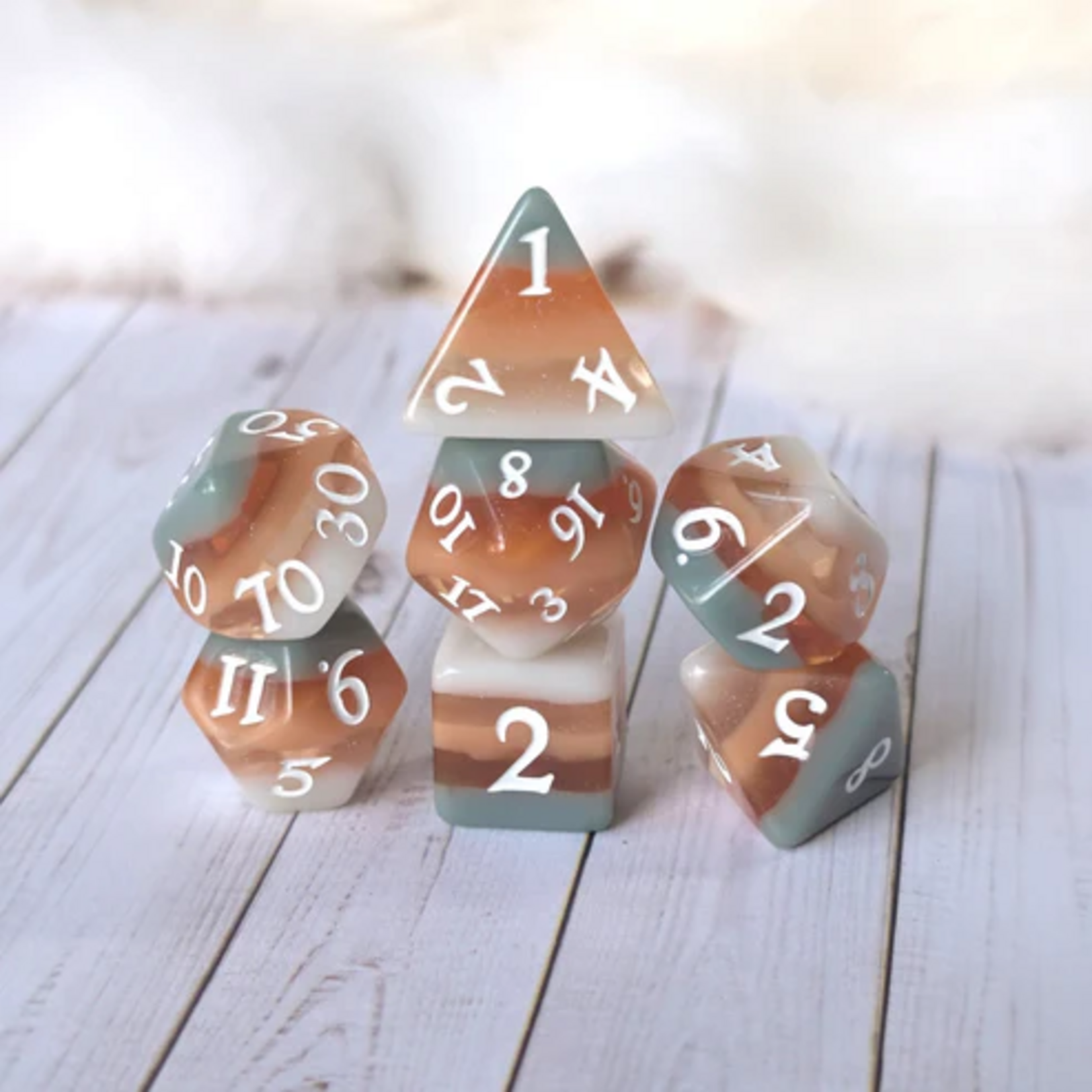 Fennek and Finch Horizons Layered Earth Tone Resin Polyhedral 7 die set